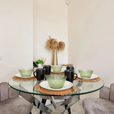 Vivi Homes - Delfin Apartment