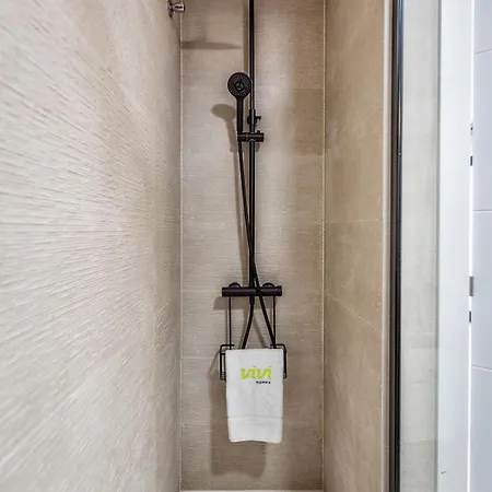 Vivi Homes - Delfin Apartment *